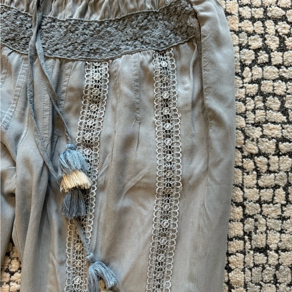 Gypsy .size medium . Very good condition - Picture 3 of 5